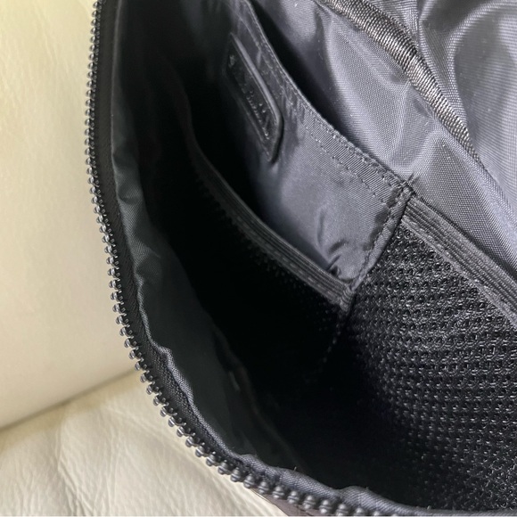 NWT STEVE MADDEN CROSSBODY FANNY PACK BAG ON THE BELT - Picture 5 of 9